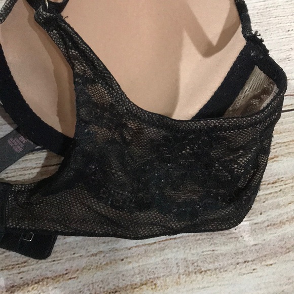 Lined Demi Victoria secret bra - Picture 5 of 6